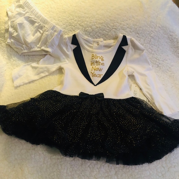 New Years Eve! 2pc Infant Black & Gold Dress with Bottoms - Picture 2 of 3
